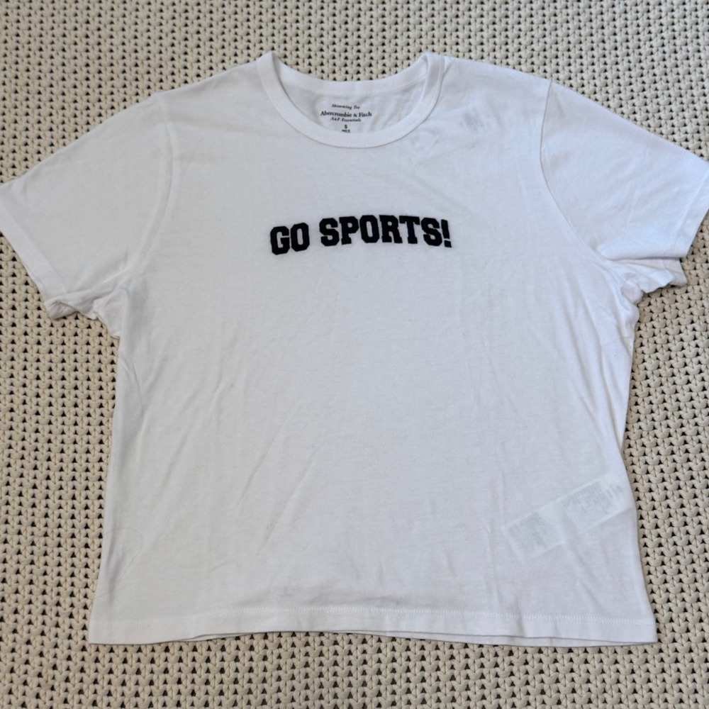 Abercrombie & Fitch NWT Go Sports Skimming Tee White Graphic T-Shirt Small Y2K